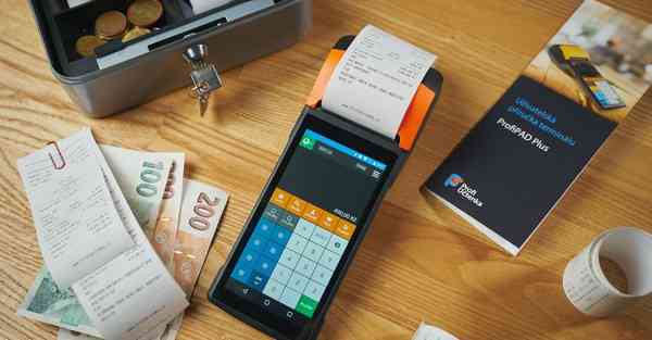 艾克智能清洁机器人 艾克智能清洁机器人怎么样