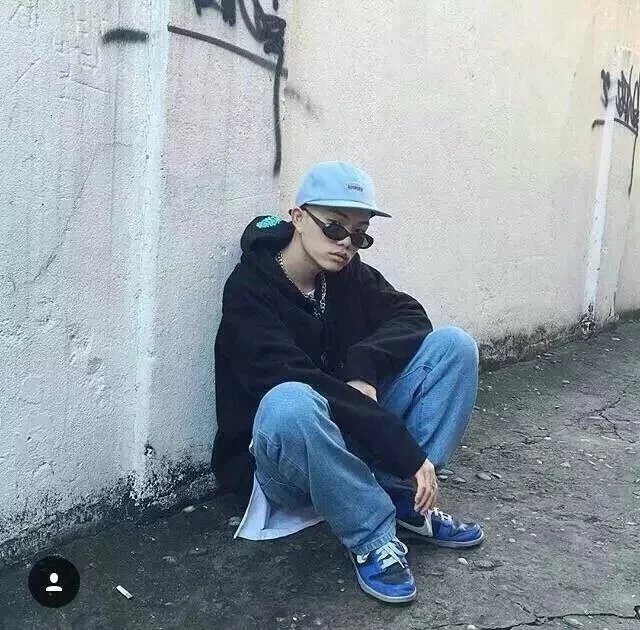 劳飘宏谦