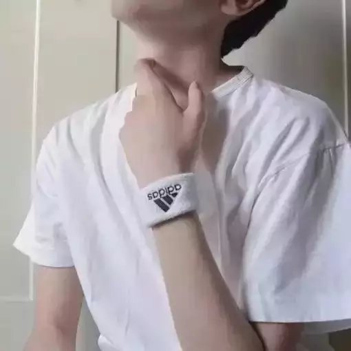 贾儿言菁