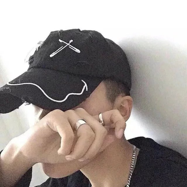 李逸松辉